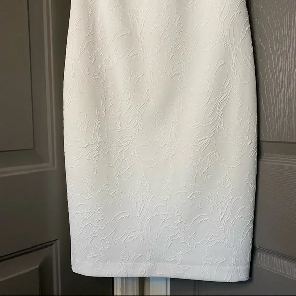 Tommy Hilfiger Ivory / Winter White Textured Sheath Dress Size 6 - Picture 3 of 12